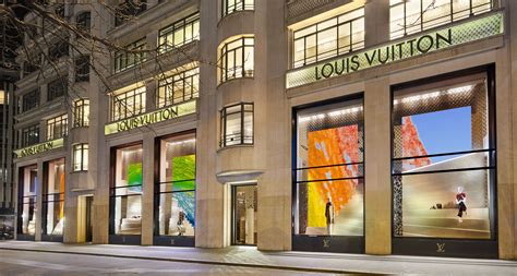 louis vuitton store front